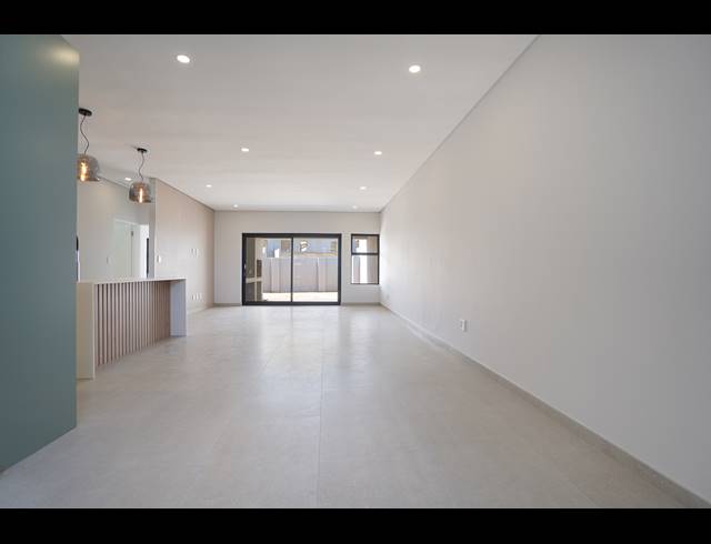 4 BEDROOM HOUSE FOR SALE IN SANDOWN